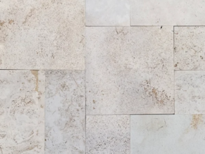 Travertino Bruto Tradicional French Pattern